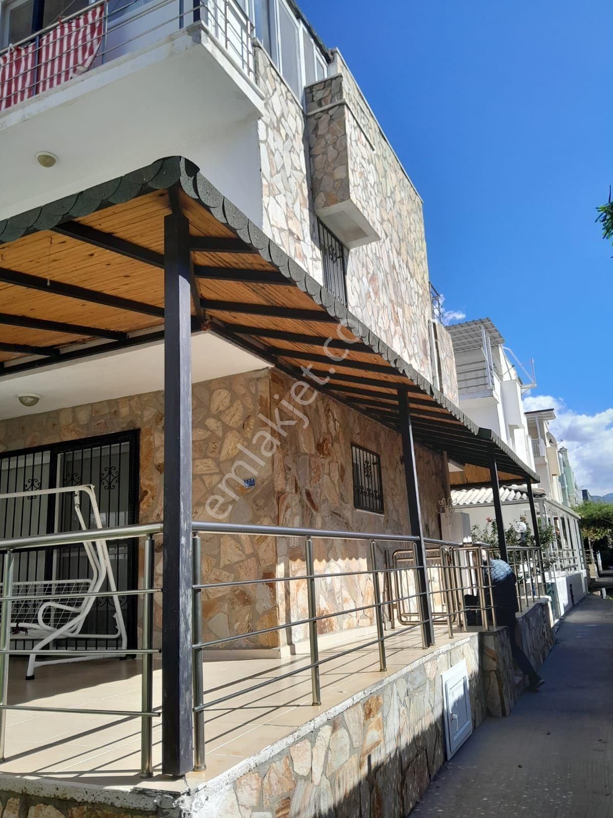 Kuşadası Karaovada Denize Ve Avemelere 500 Mt Mesafede Satılık 4+1 Triplex Villa - Görsel 4