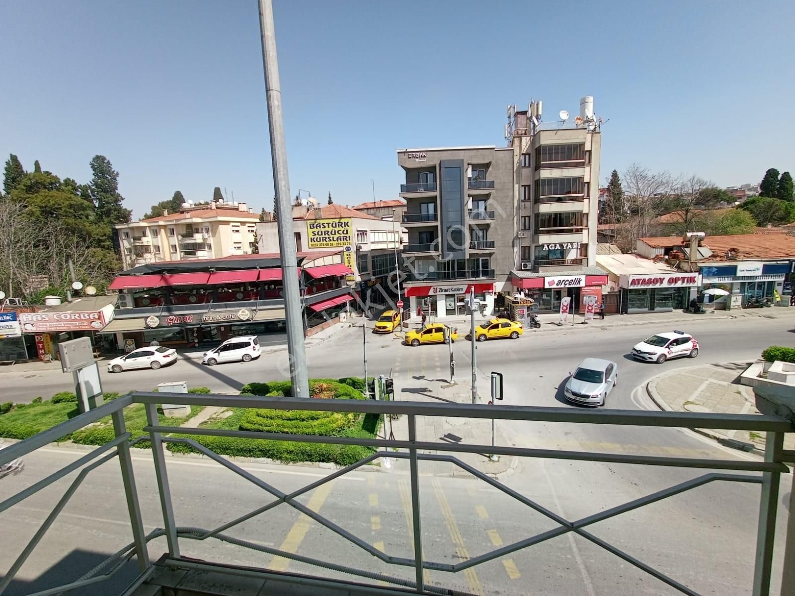 Buca Heykel'de Kaçırılmayacak Fırsat Daire - Görsel 9