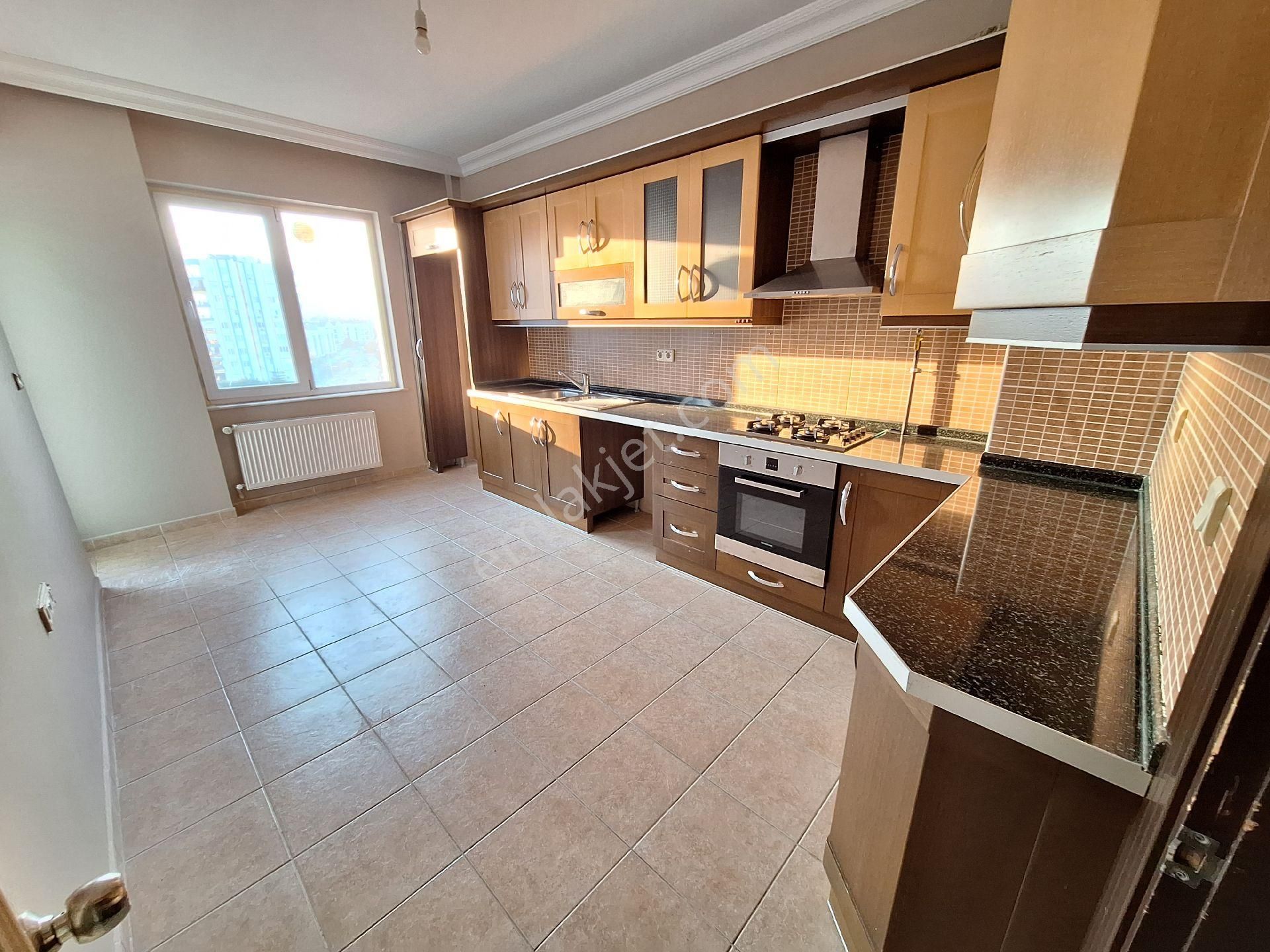 Antalya Konyaaltı Uncalı Mahallesinde Site İçinde Doğalgaz Kombili 3+1 Daire - Görsel 19