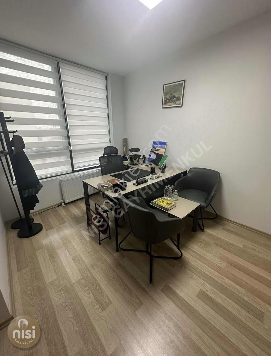 Nursanlar Kartal Full Eşyalı Kiralık Ofis 1+1 - Görsel 2