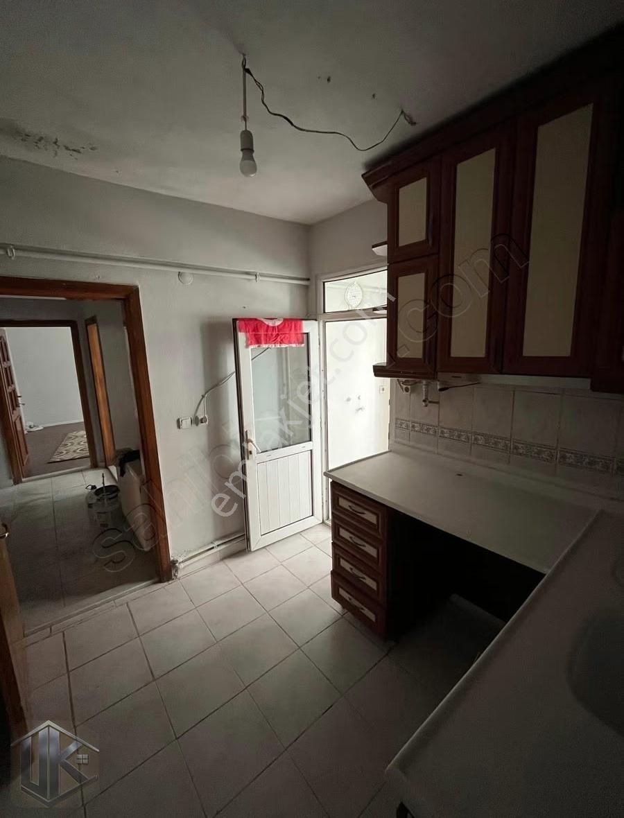 Satılık | Uğur Gayrimenkul'den Karayollarında 1+1 Ara Kat Daire - Görsel 5