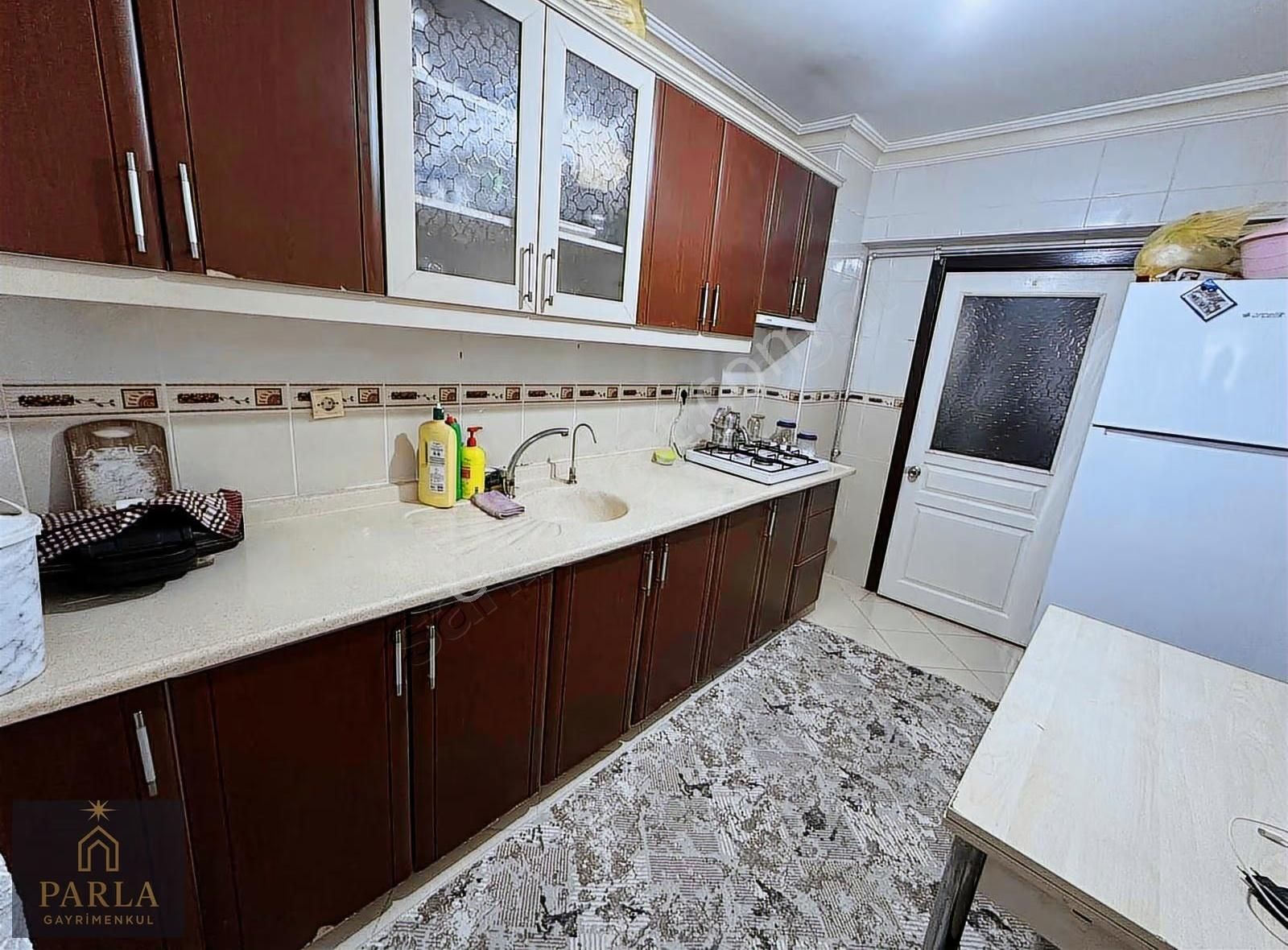 Parla Emlak'tan Piyade Mah. 2+1 / Kot 1 / 95m2 - Görsel 13