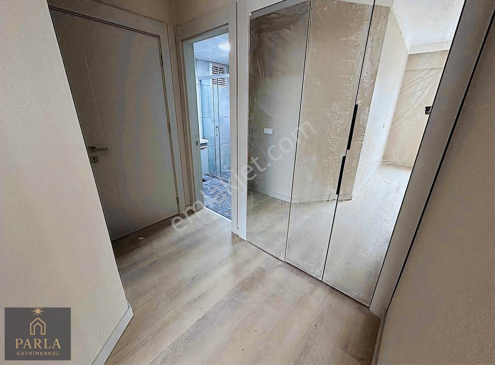 Parla Emlak'tan Saraycık Asm 500 Evler 1.kat/4+1/150m2 - Görsel 12