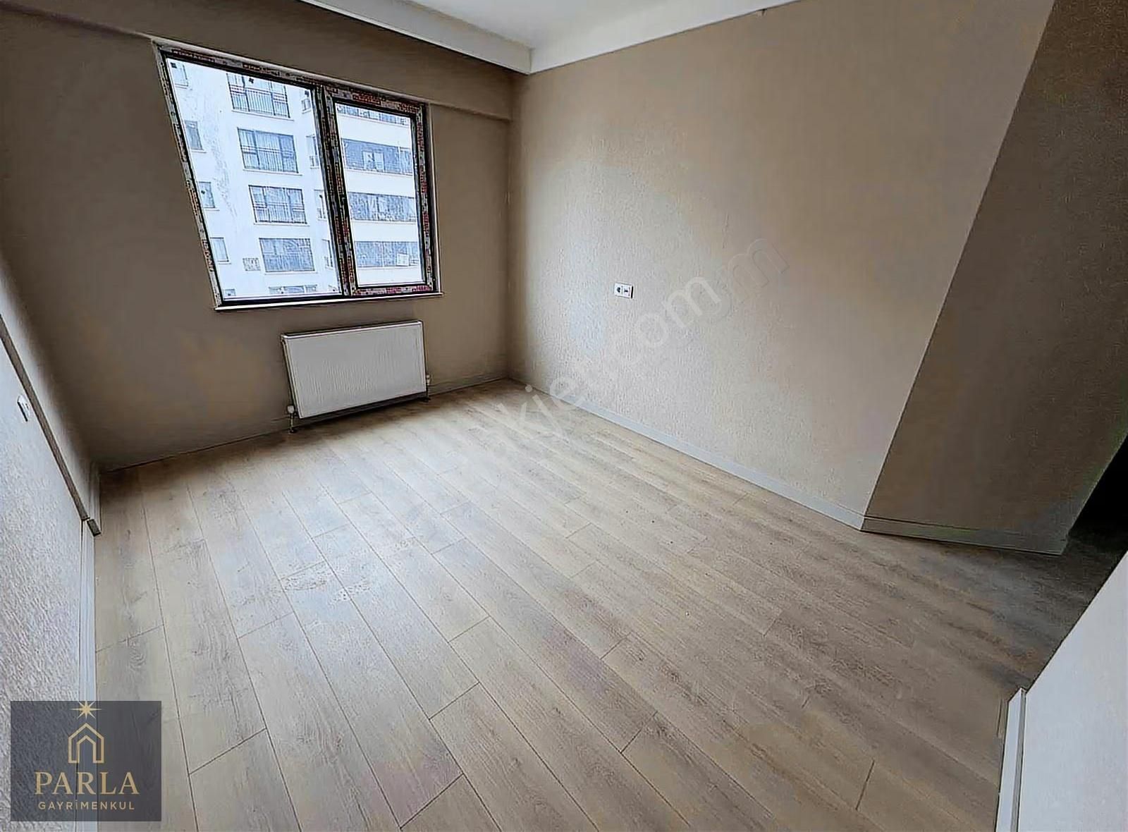 Parla Emlak'tan Saraycık Asm 500 Evler 1.kat/4+1/150m2 - Görsel 10