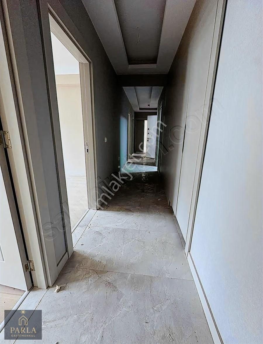 Parla Emlak'tan Saraycık Asm 500 Evler 1.kat/4+1/150m2 - Görsel 18