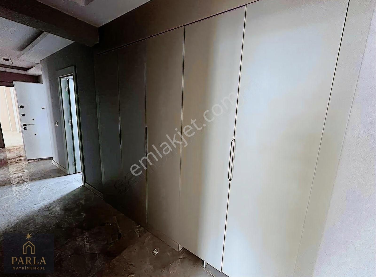 Parla Emlak'tan Saraycık Asm 500 Evler 1.kat/4+1/150m2 - Görsel 5