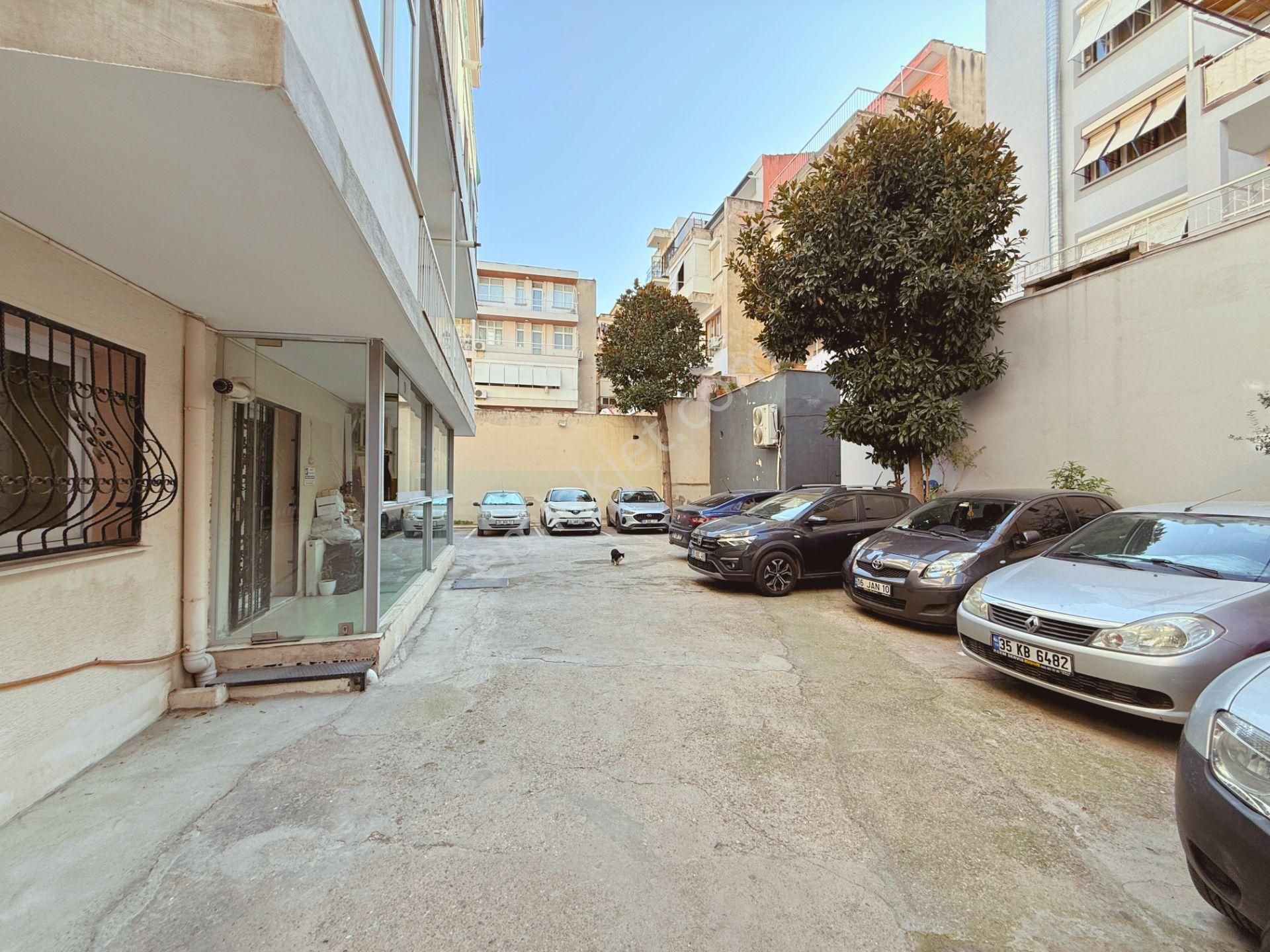 Otoparklı, Asansörlü, 3 Balkonlu 3+1 Satılık Daire | Karşıyaka - Görsel 30