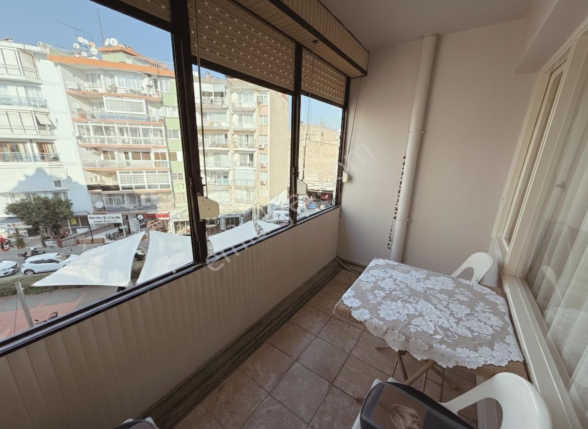 Otoparklı, Asansörlü, 3 Balkonlu 3+1 Satılık Daire | Karşıyaka - Görsel 2