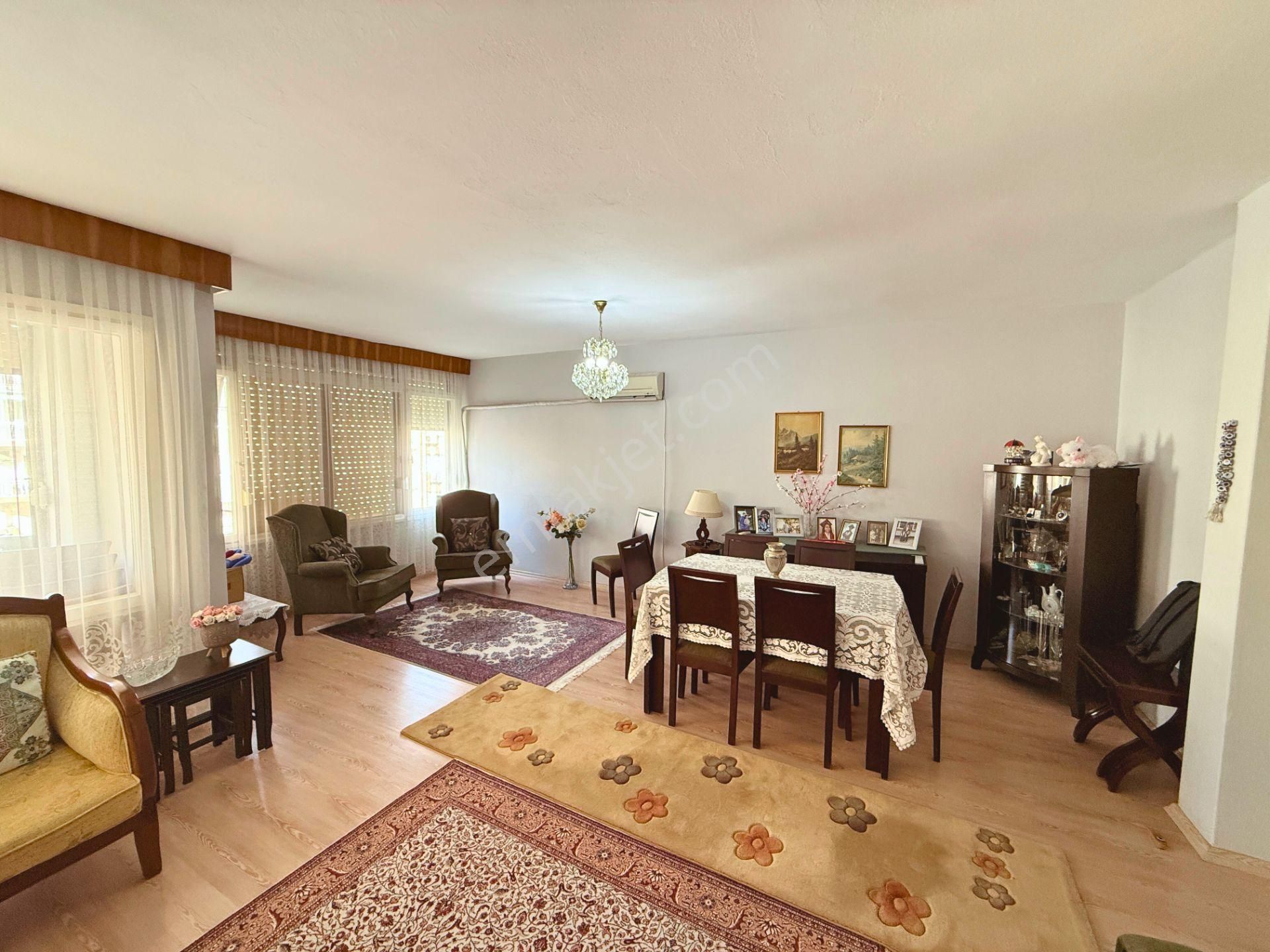 Otoparklı, Asansörlü, 3 Balkonlu 3+1 Satılık Daire | Karşıyaka - Görsel 4