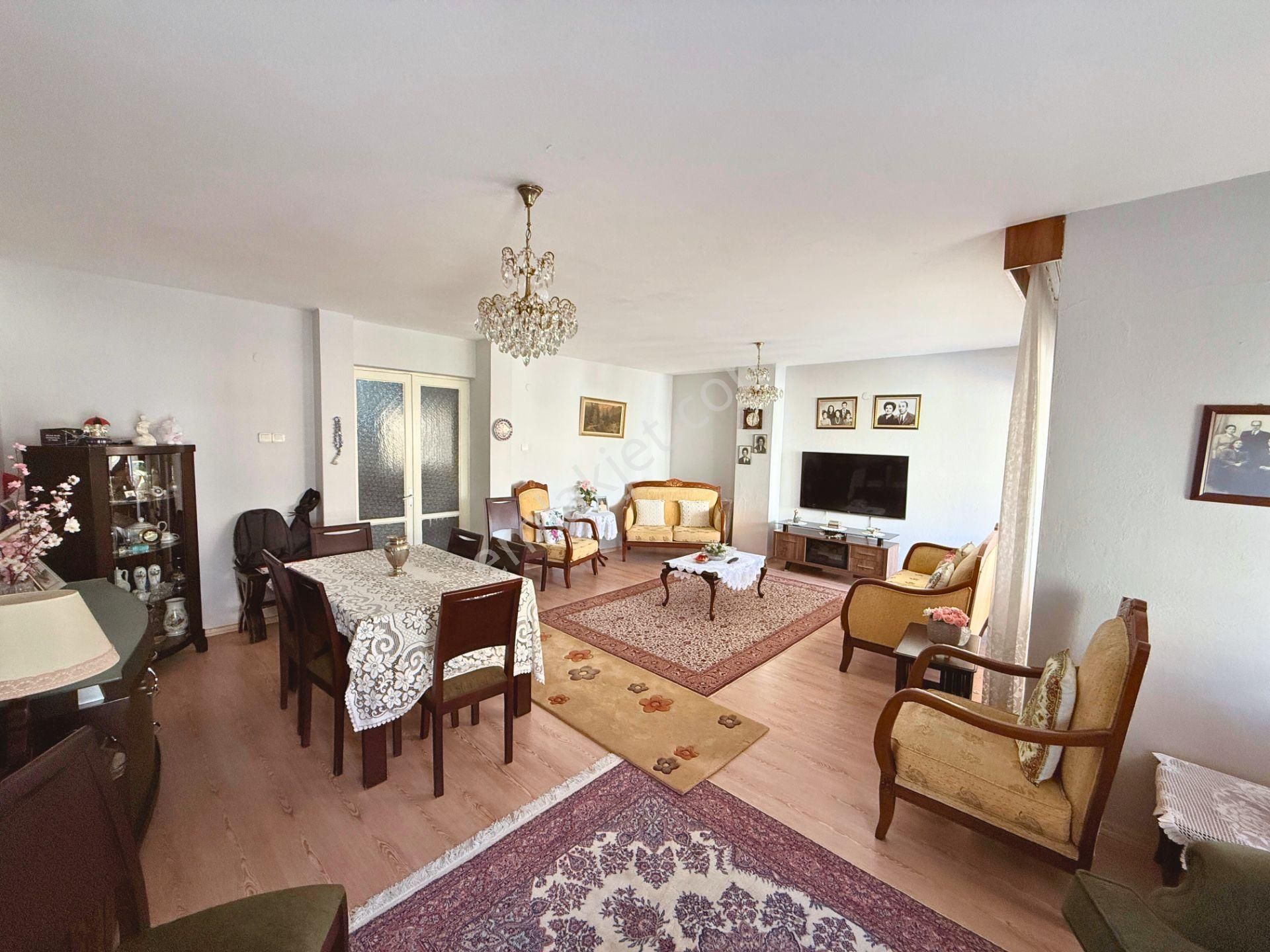 Otoparklı, Asansörlü, 3 Balkonlu 3+1 Satılık Daire | Karşıyaka - Görsel 7