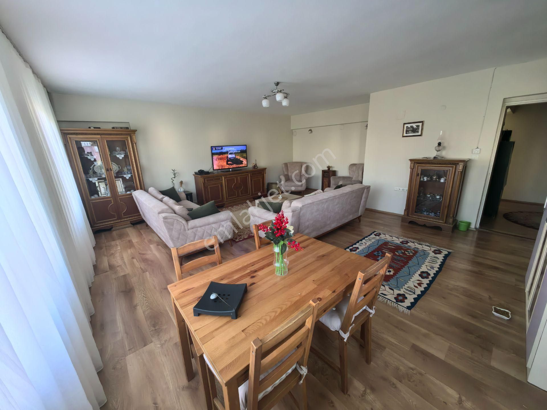 Bayraklı Mansuroğlu Merkezi Konum Satılık 3+1 Daire - Görsel 3