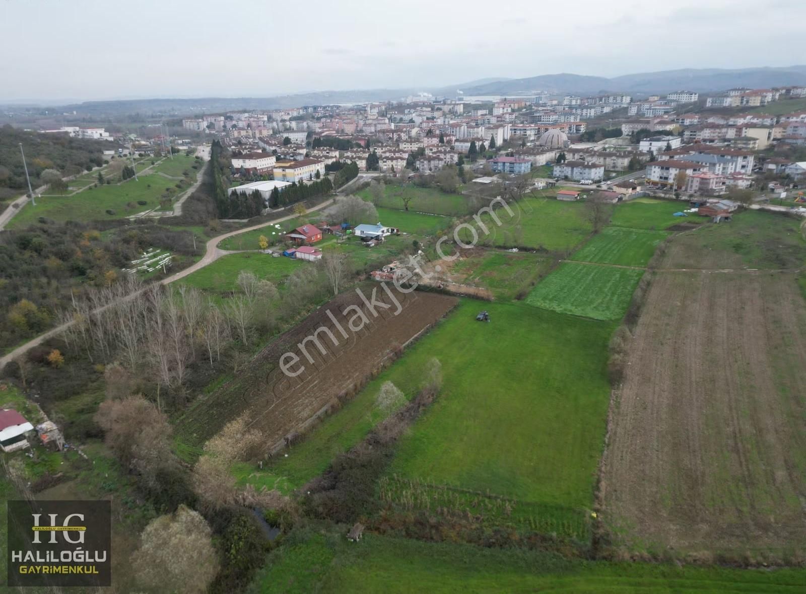 İlçe Merkezinin Ortasında 1400m2 Yatırıma Çok Uygun Tarla - Görsel 15