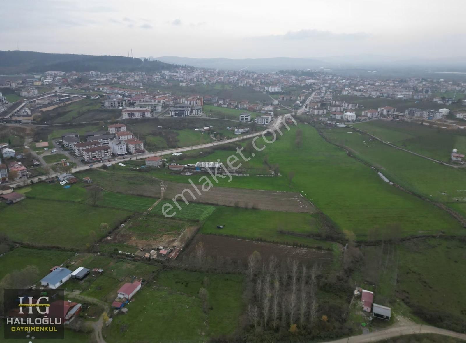 İlçe Merkezinin Ortasında 1400m2 Yatırıma Çok Uygun Tarla - Görsel 13