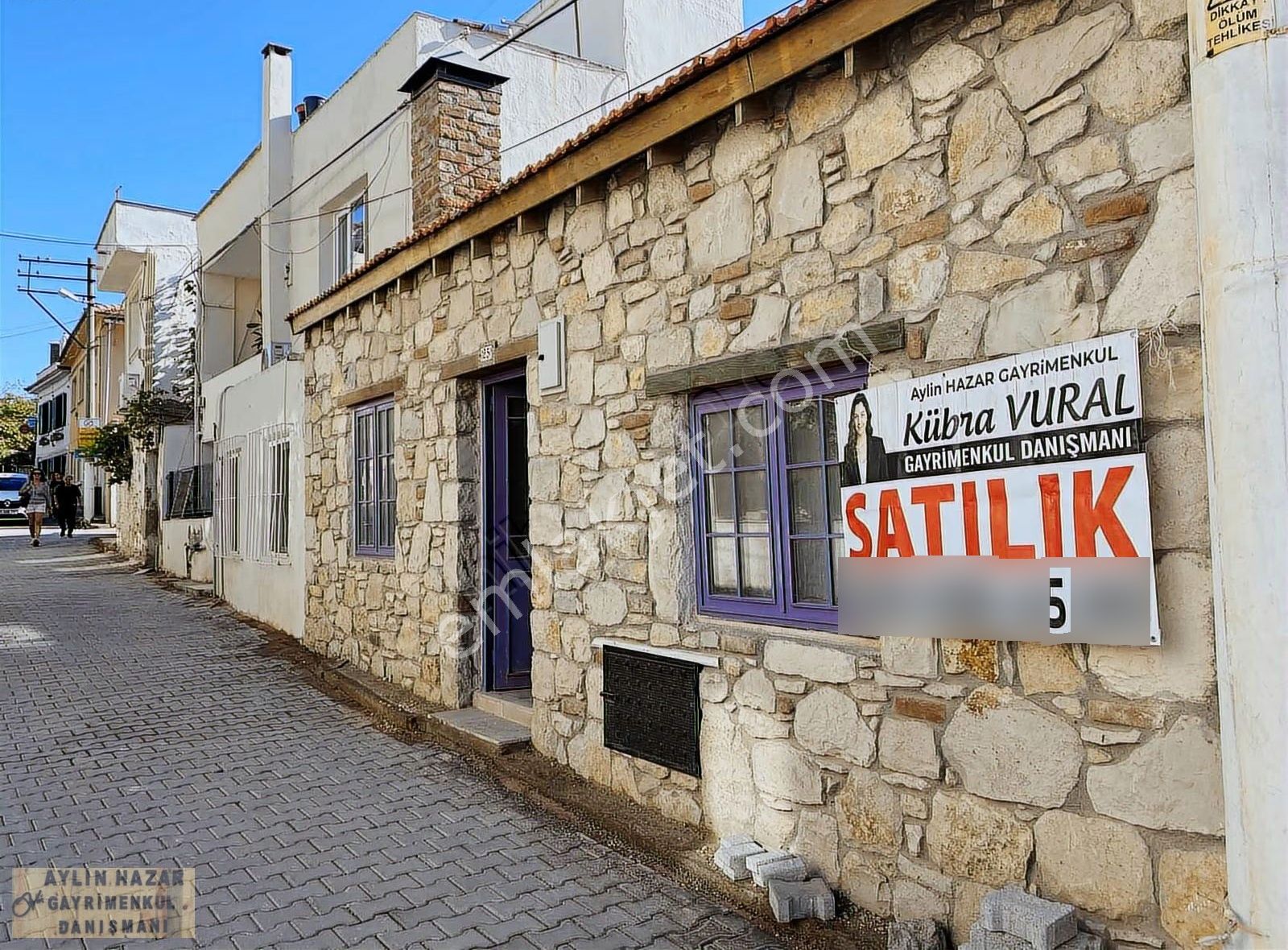 Urla'nın Kalbinde Satılık Butik Taş Ev Muhteşem Lokasyonda