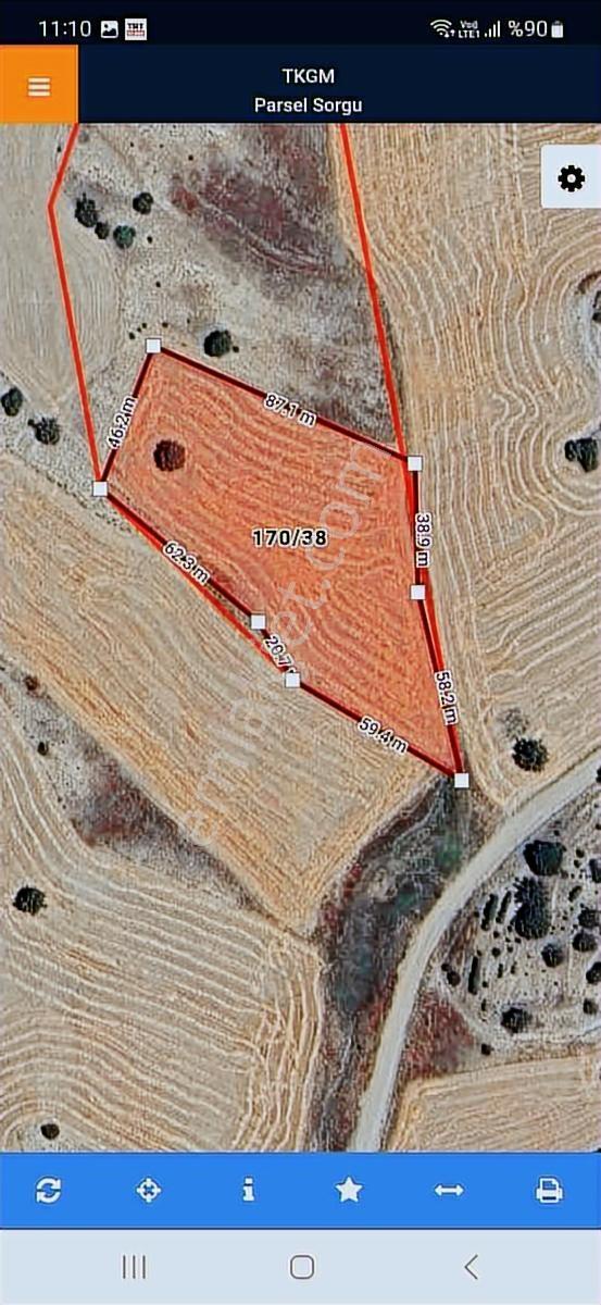 Burdur Kemer Akçaörende Yatırımlık Tarla