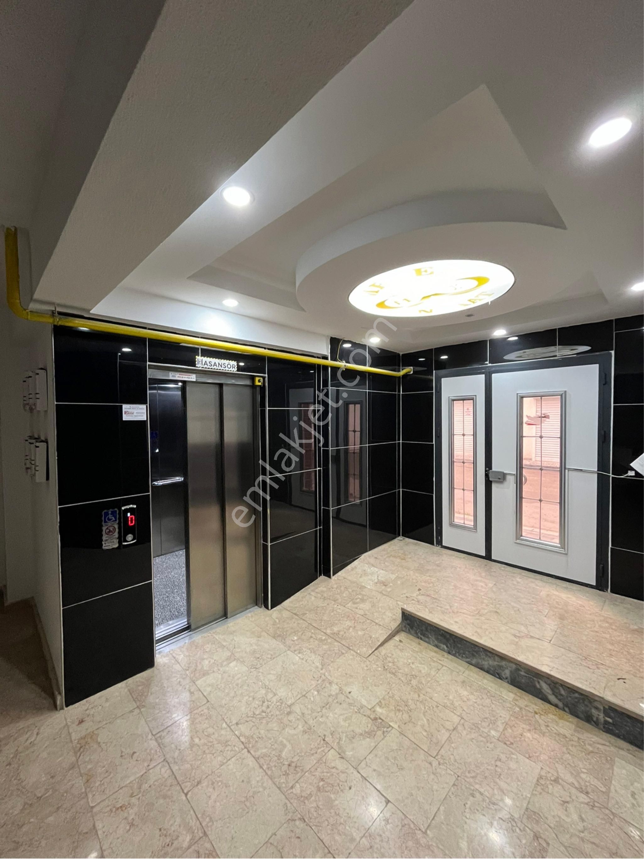 Sahibinden | Çamlıca’da | Köşe & Ara Kat | 3 Yıllık | Özel Garajlı | İskanlı - Görsel 16