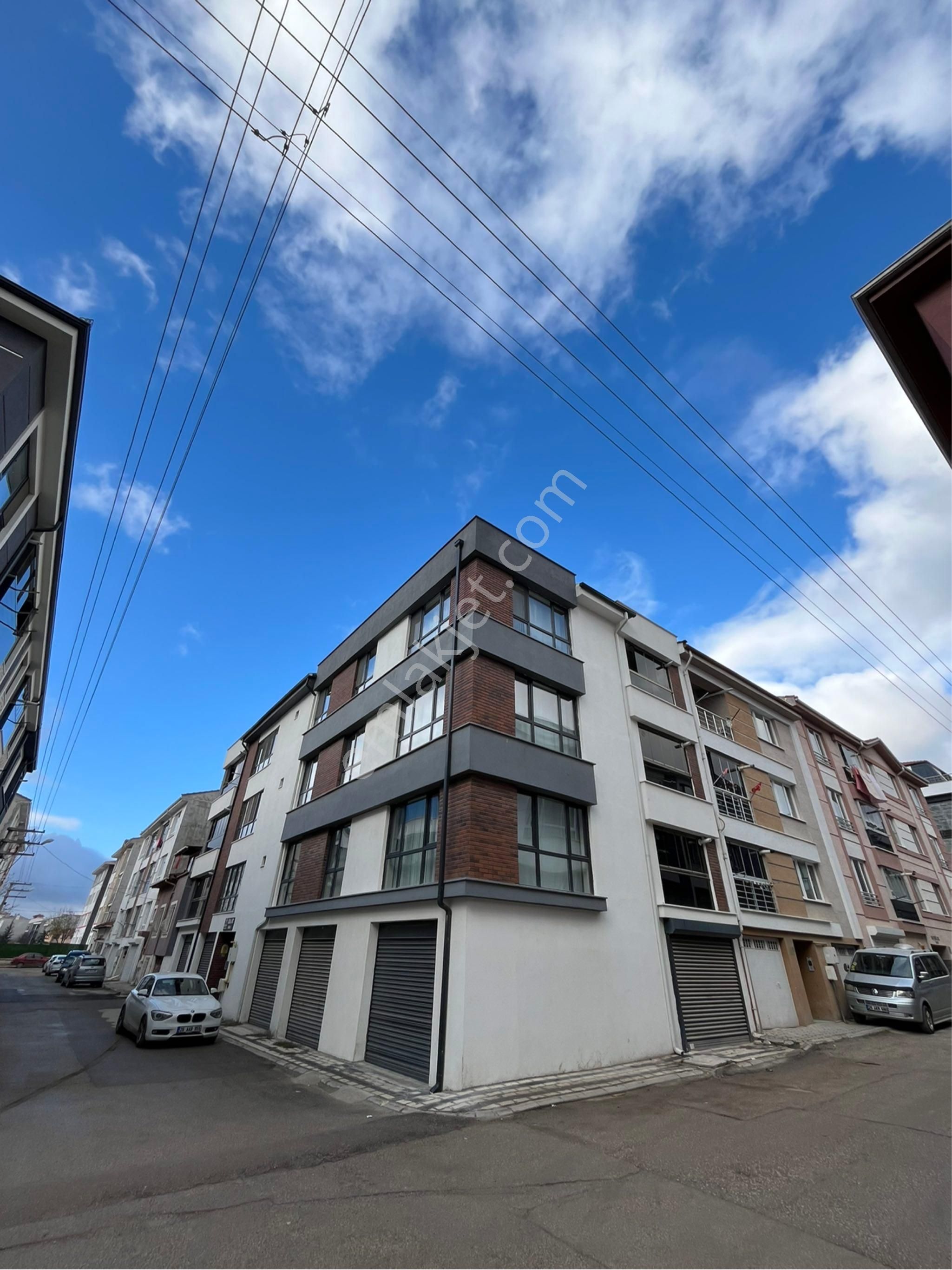 Sahibinden | Çamlıca’da | Köşe & Ara Kat | 3 Yıllık | Özel Garajlı | İskanlı - Görsel 17