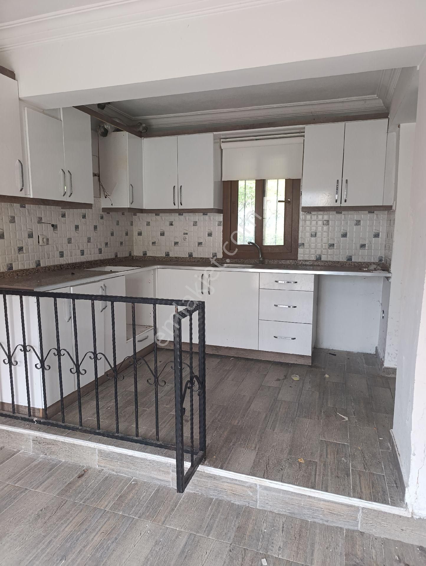 Kuşadası Kadınlar Denizinde3+1 Satılık Villa - Görsel 9