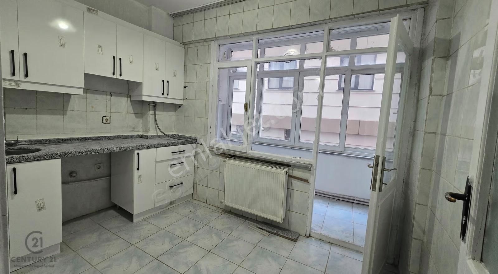 Metrobüse 5 Dakika Balkonlu 2+1 Geniş Daire - Görsel 20