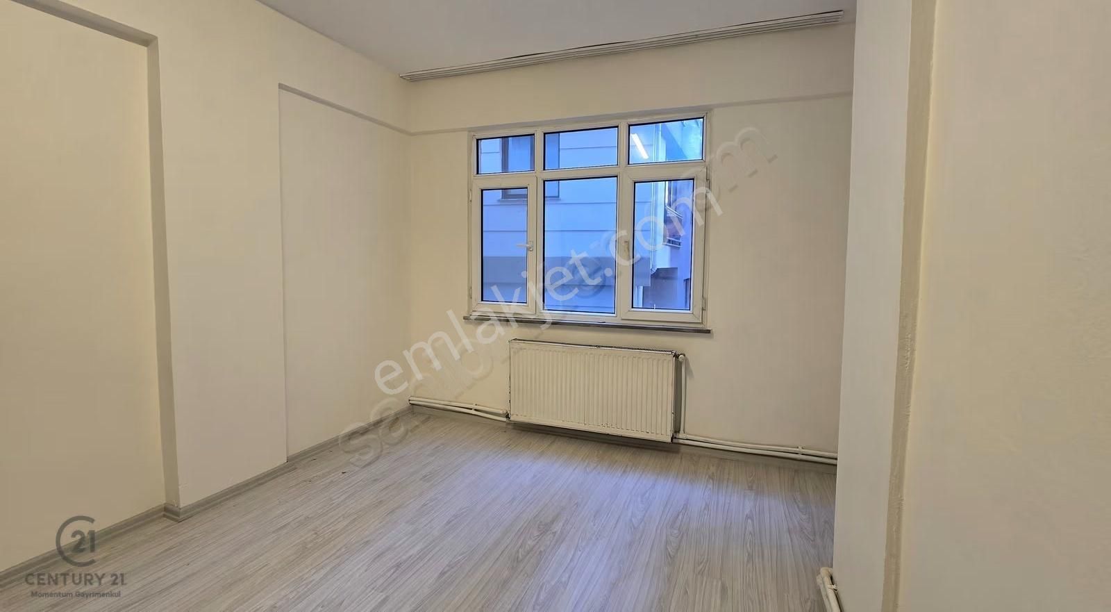 Metrobüse 5 Dakika Balkonlu 2+1 Geniş Daire - Görsel 27