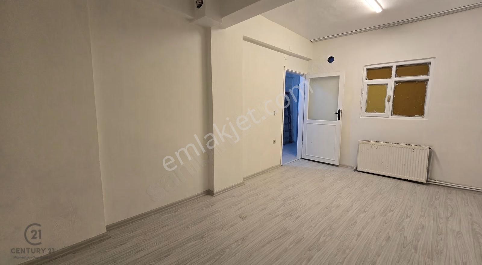 Metrobüse 5 Dakika Balkonlu 2+1 Geniş Daire - Görsel 16