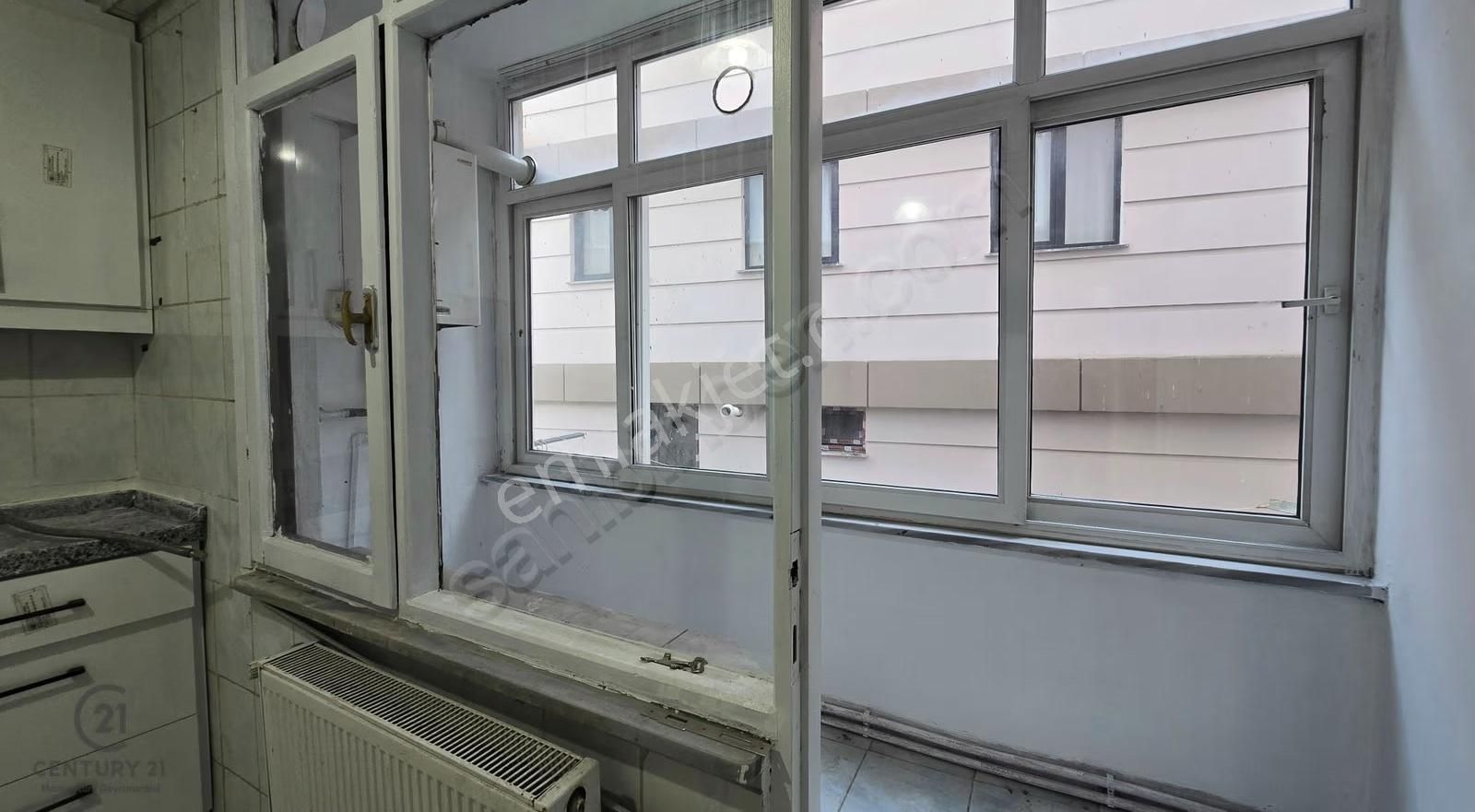 Metrobüse 5 Dakika Balkonlu 2+1 Geniş Daire - Görsel 26