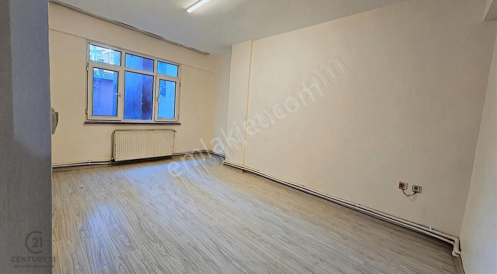 Metrobüse 5 Dakika Balkonlu 2+1 Geniş Daire - Görsel 23