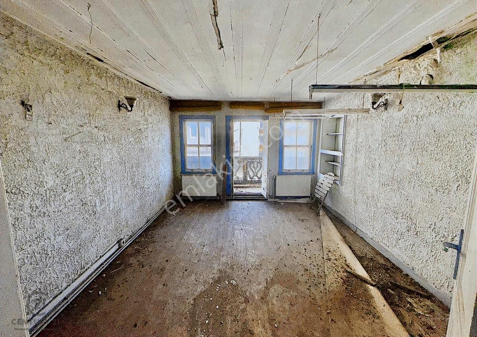 Beşiktaş'ta Ticari Ve Konuta Uygun Satılık Tarihi Bina - Görsel 25