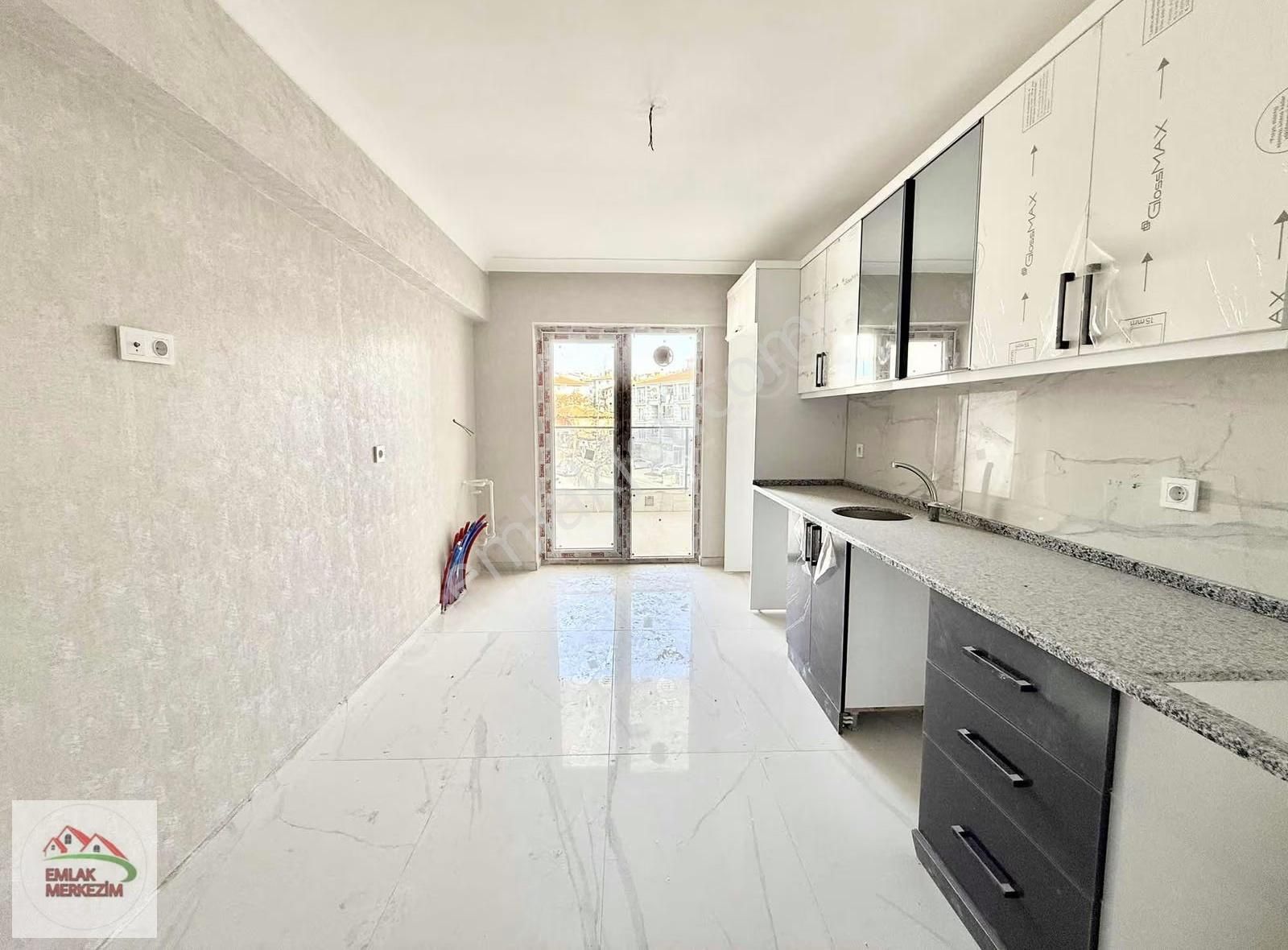 Emlak Merkezim'den Battalgazide Cadde Üzerinde 6+2 Sıfır Dublex - Görsel 8