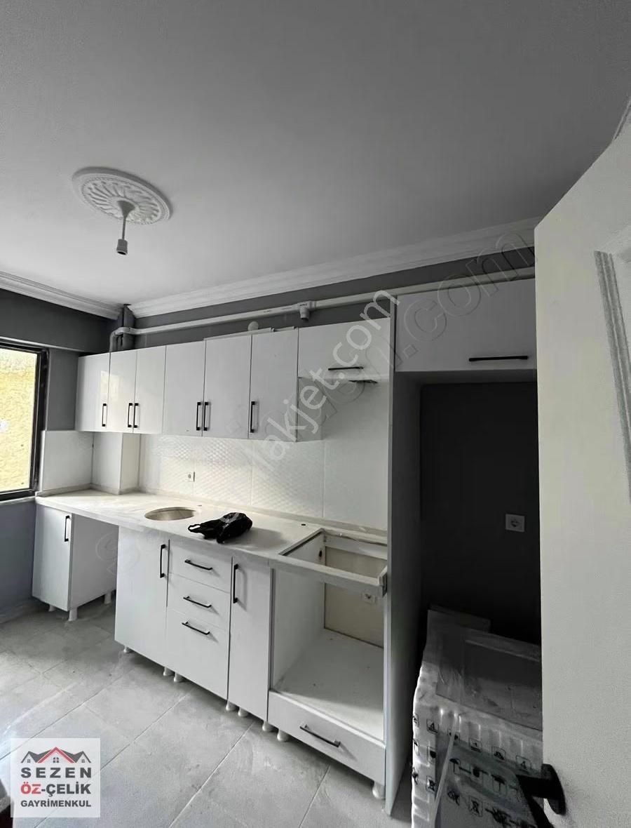 Çanakkale Biga Hamdibey Mahallesinde Kiralık 2+1 Daire - Görsel 4