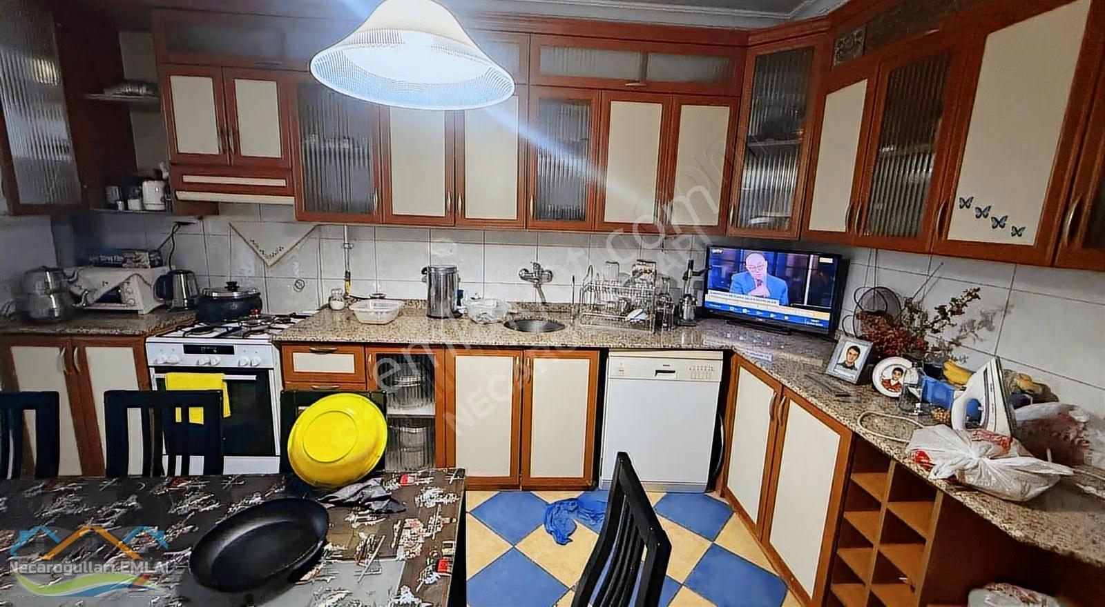 Necaroğullarından Dubleks 5+1 Ve 120m2 Teraslı Daire - Görsel 34
