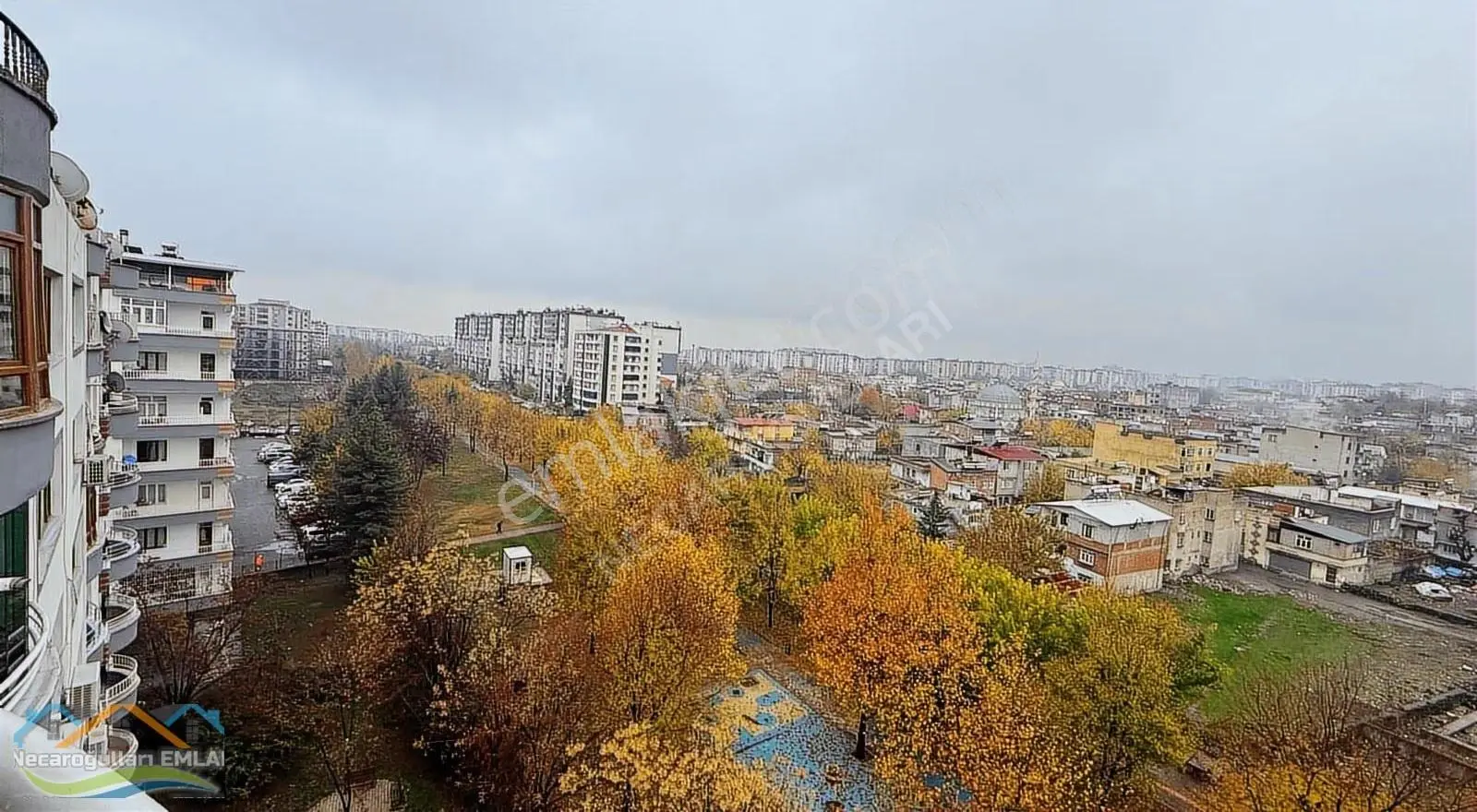 Necaroğullarından Dubleks 5+1 Ve 120m2 Teraslı Daire - Görsel 3