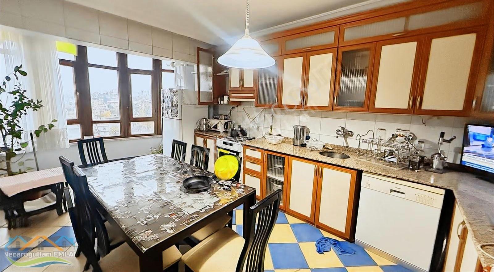 Necaroğullarından Dubleks 5+1 Ve 120m2 Teraslı Daire - Görsel 30
