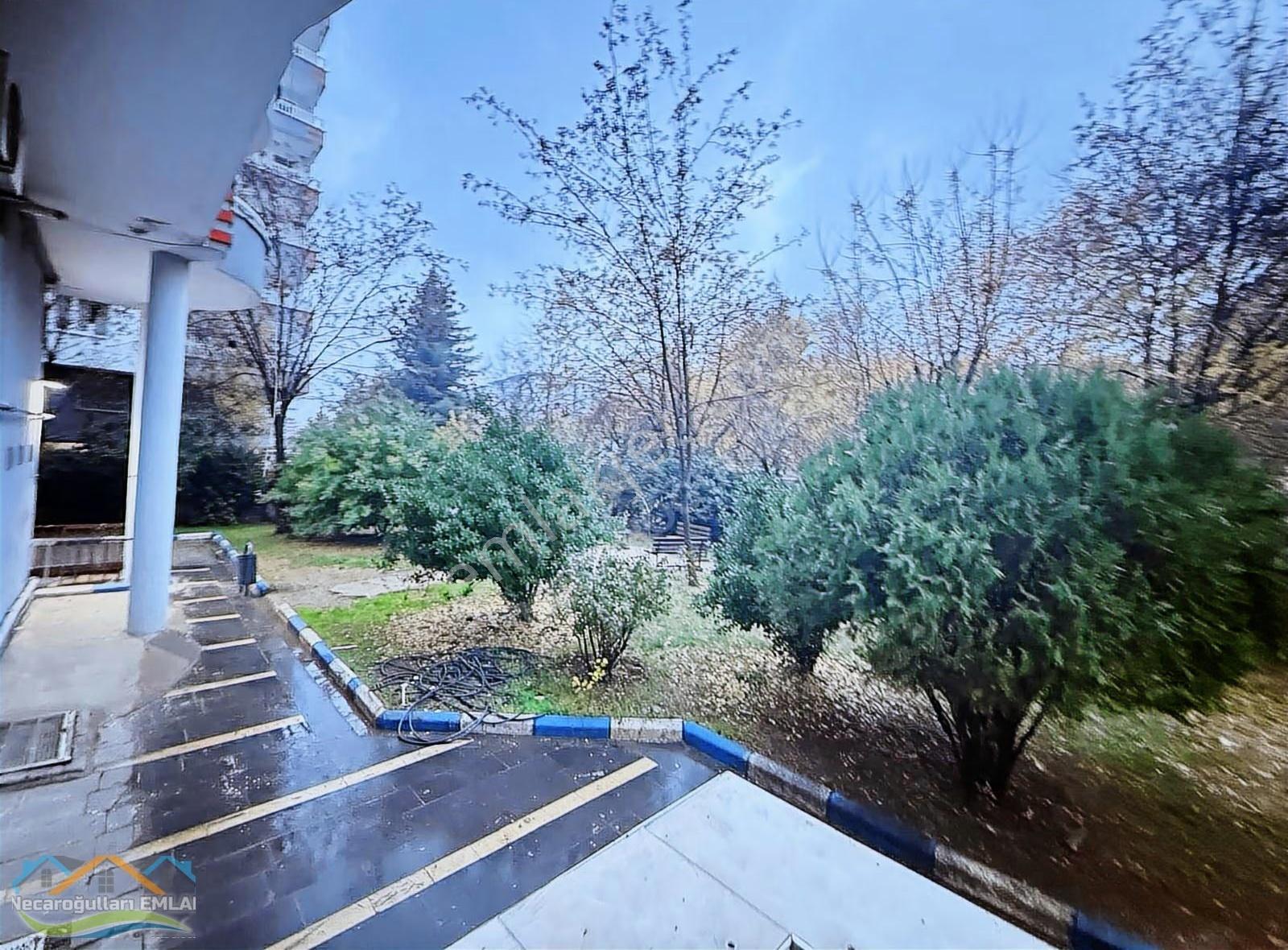 Necaroğullarından Dubleks 5+1 Ve 120m2 Teraslı Daire - Görsel 36