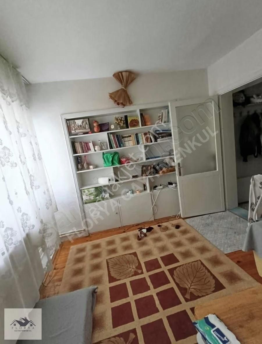 Florya Gayrimenkulden Satılık 2+1 Daire - Görsel 12
