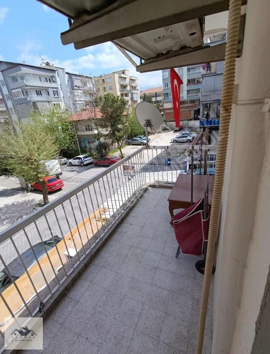 Florya Gayrimenkulden Satılık 2+1 Daire - Görsel 2