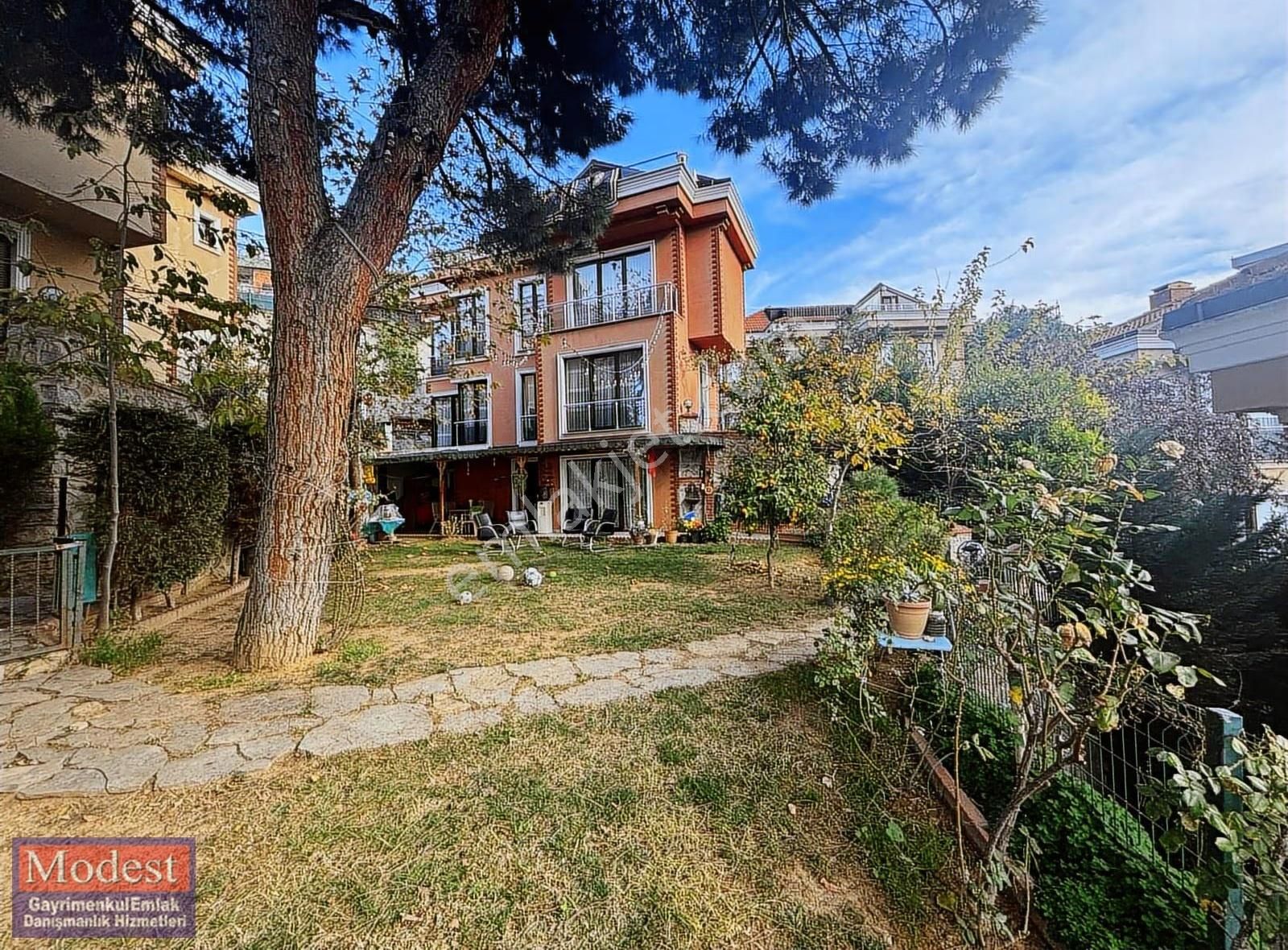 Yakacık Ayazmada Sakin Site İçinde Satılık Villa