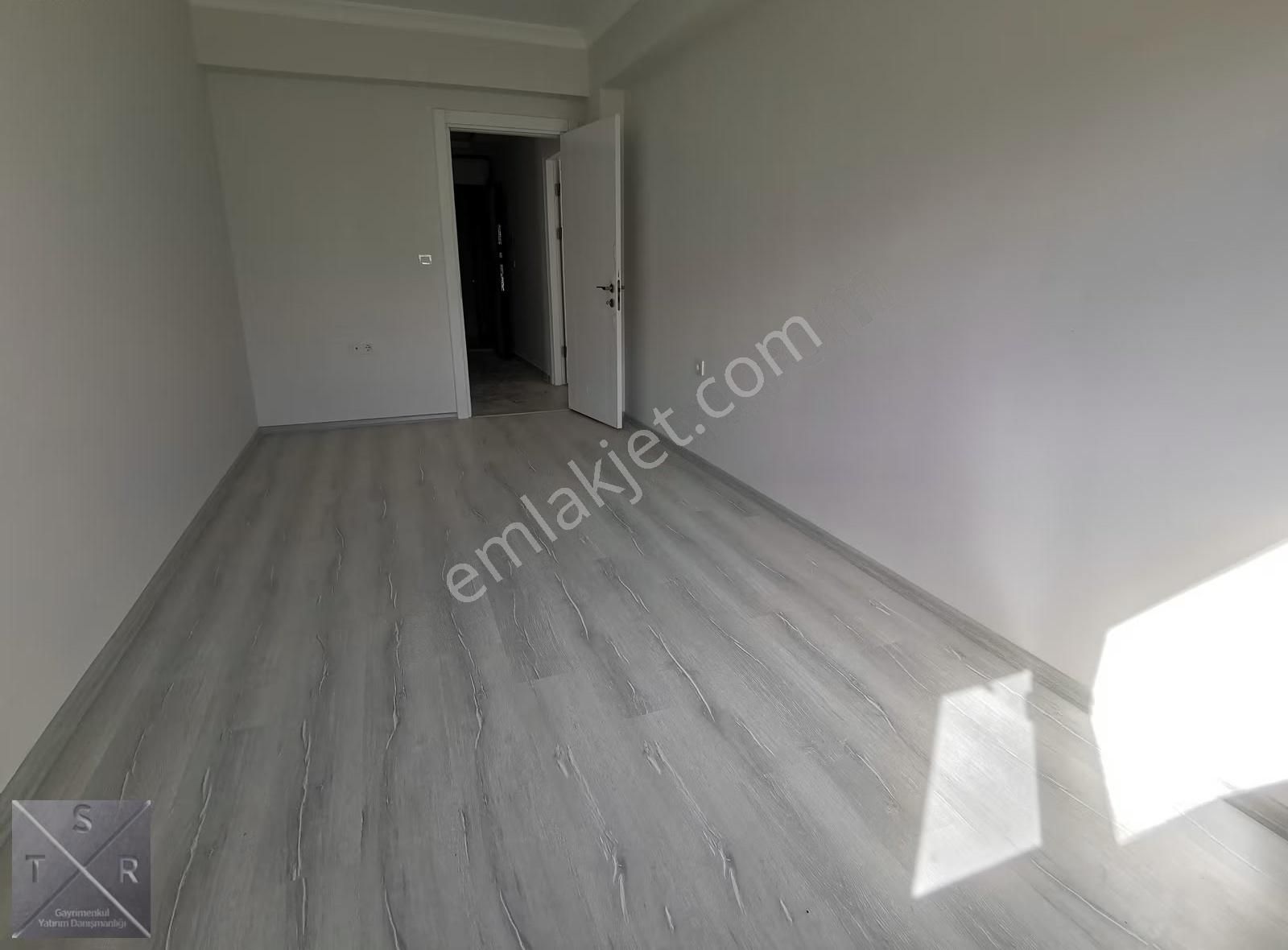 Koyundere Merkezde Kiralık Doğalgazlı Büyük 3+1 Köşe Daire - Görsel 27