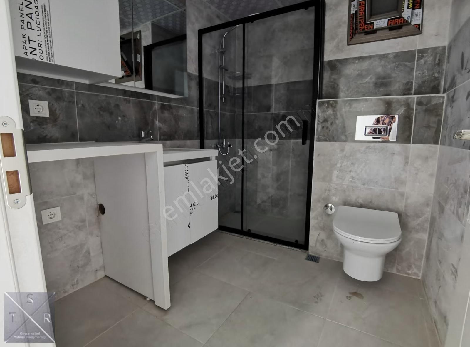 Koyundere Merkezde Kiralık Doğalgazlı Büyük 3+1 Köşe Daire - Görsel 24