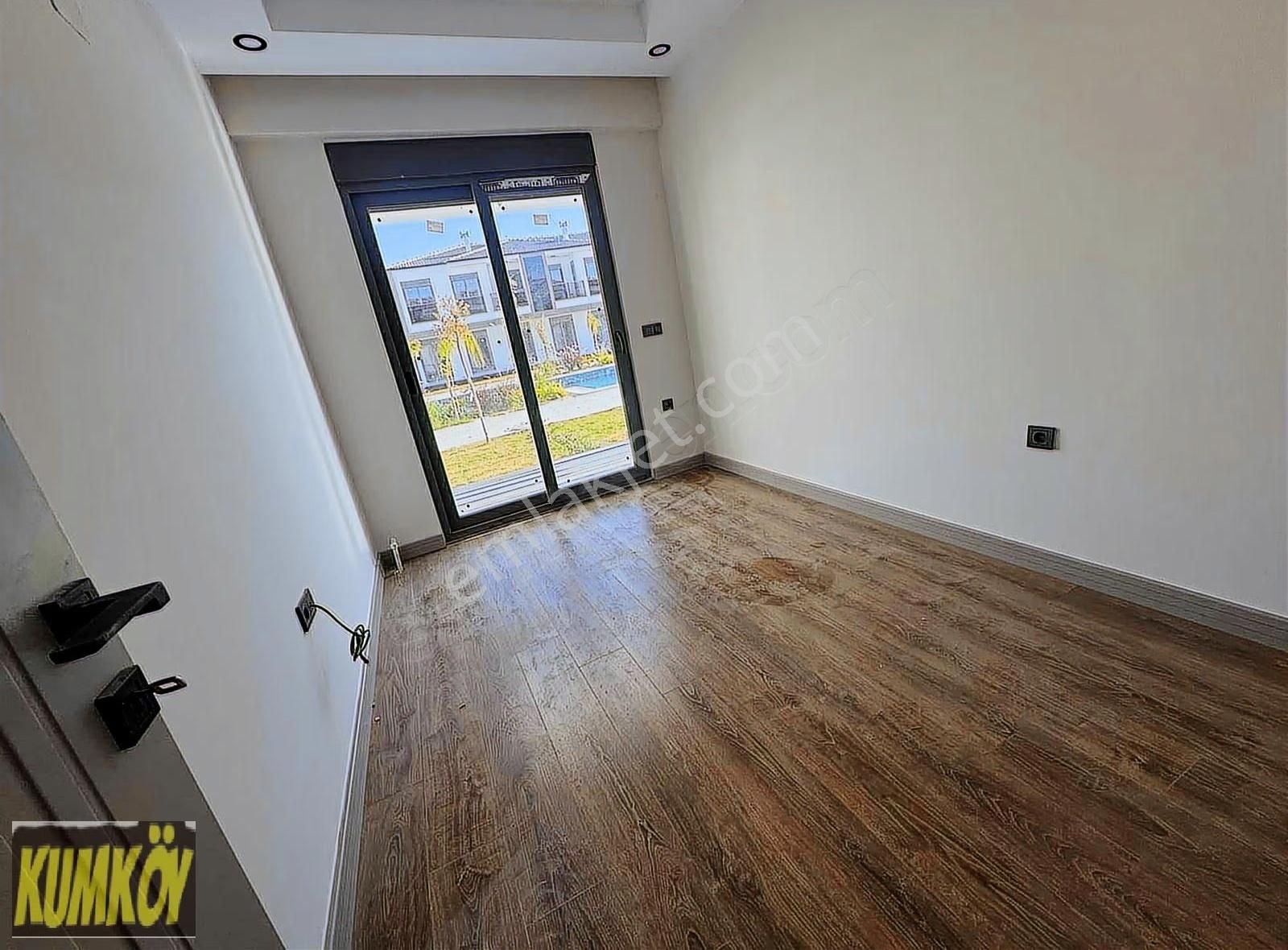 Denize 1 Km Mesafede Site İçerisinde 2+1 Kiralık Daire