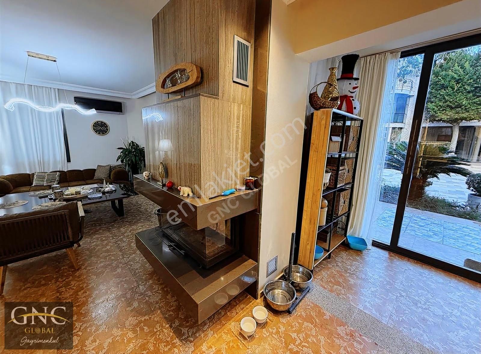 Kemer Çamyuva'da 4+1 Eşyalı Havuzlu Tripleks Satılık Lüks Villa - Görsel 3