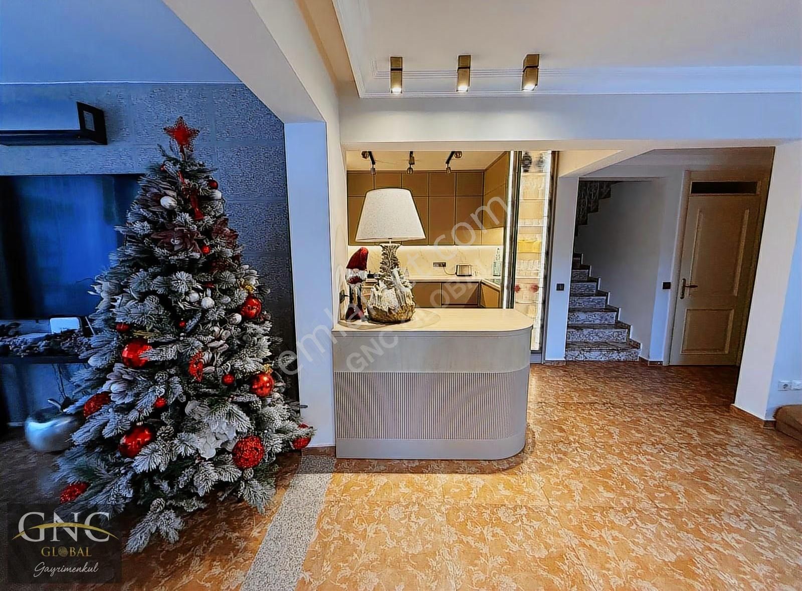 Kemer Çamyuva'da 4+1 Eşyalı Havuzlu Tripleks Satılık Lüks Villa - Görsel 7