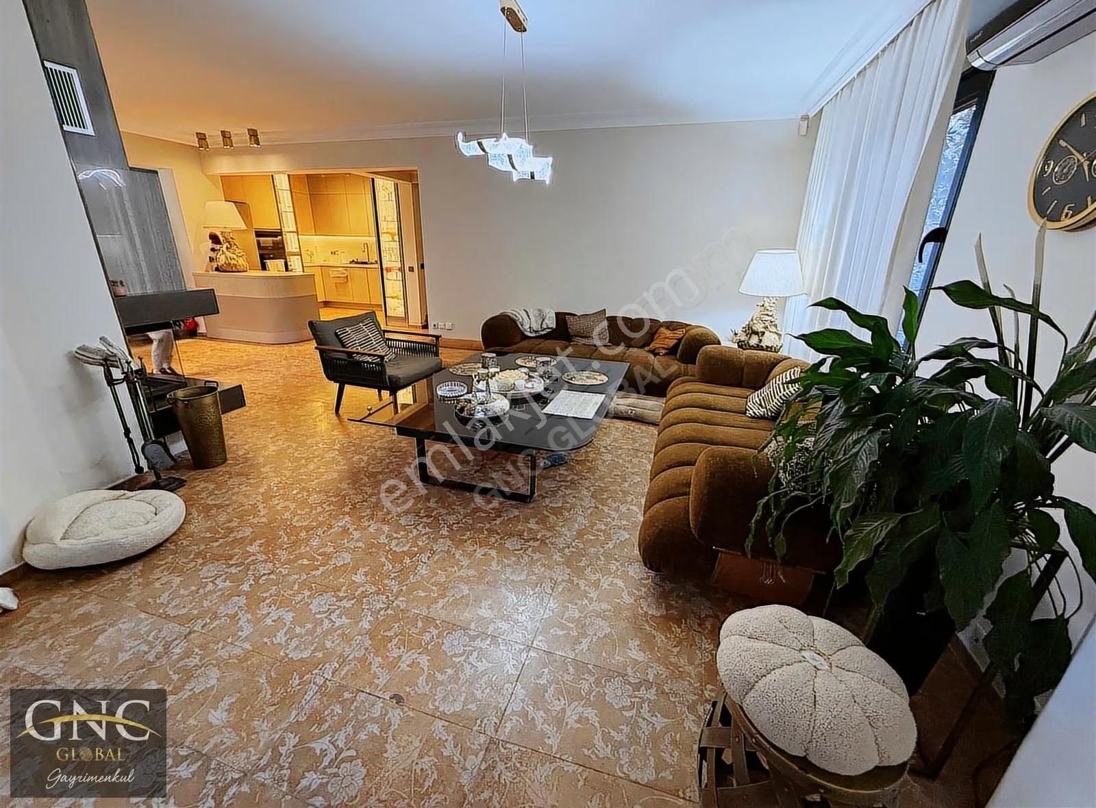 Kemer Çamyuva'da 4+1 Eşyalı Havuzlu Tripleks Satılık Lüks Villa - Görsel 29