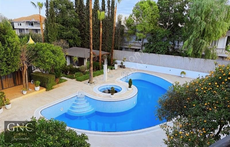 Kemer Çamyuva'da 4+1 Eşyalı Havuzlu Tripleks Satılık Lüks Villa - Görsel 16