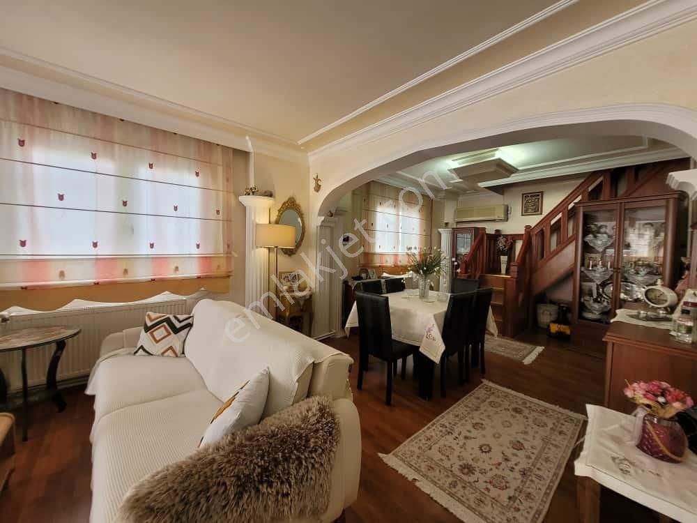 İzmir Selçuk Atatürk Mahallesinde Satılık Doğalgazlı 4+1 Dubleks Daire - Görsel 18