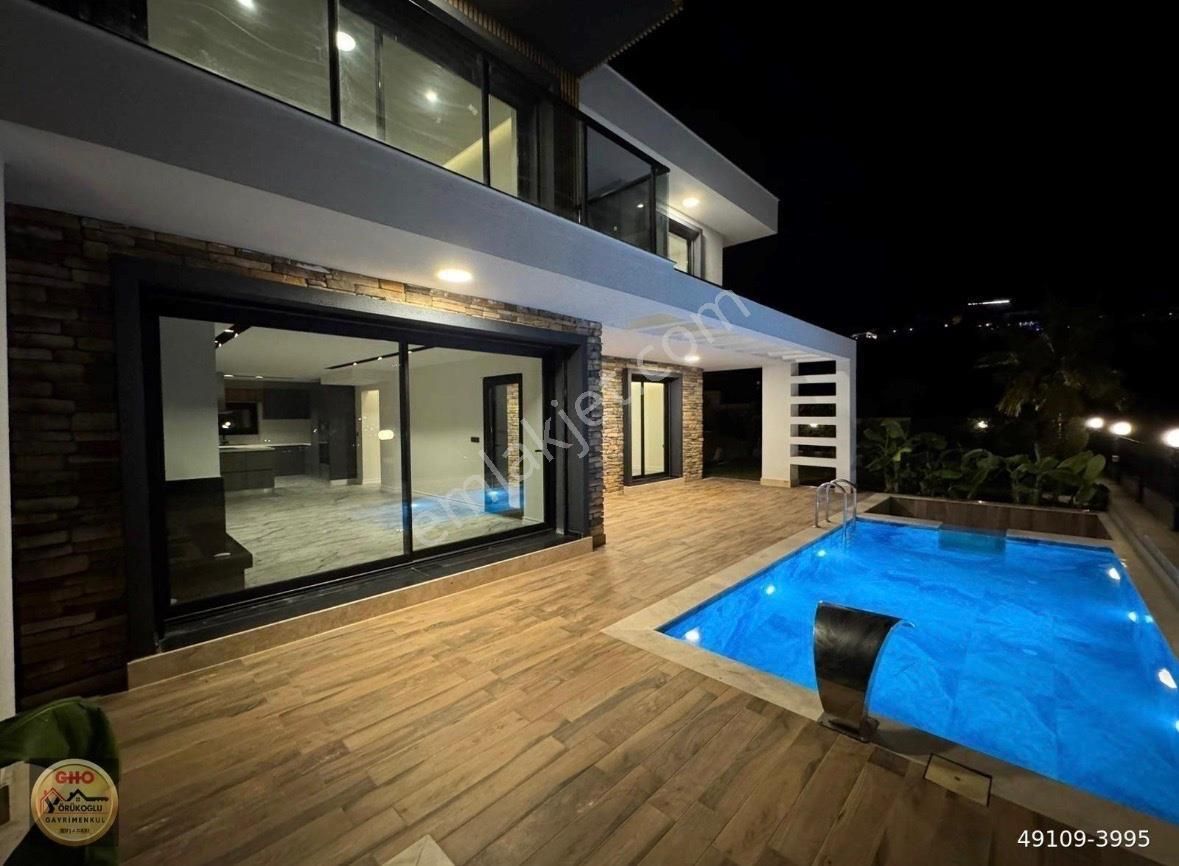 Kuşadası Karaova Mevkii Full Deniz Manzaralı 4+1 Özel Havuzlu - Görsel 6