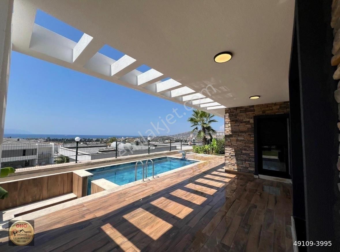 Kuşadası Karaova Mevkii Full Deniz Manzaralı 4+1 Özel Havuzlu - Görsel 11