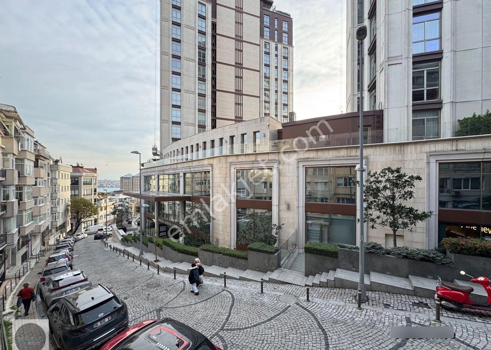 Erkutun'dan Teşvikiye Hüsrevgerede Cd. Paraleli, Armani Rezidans Cepheli, Eşyalı, 2+1 Kiralık Daire - Görsel 31