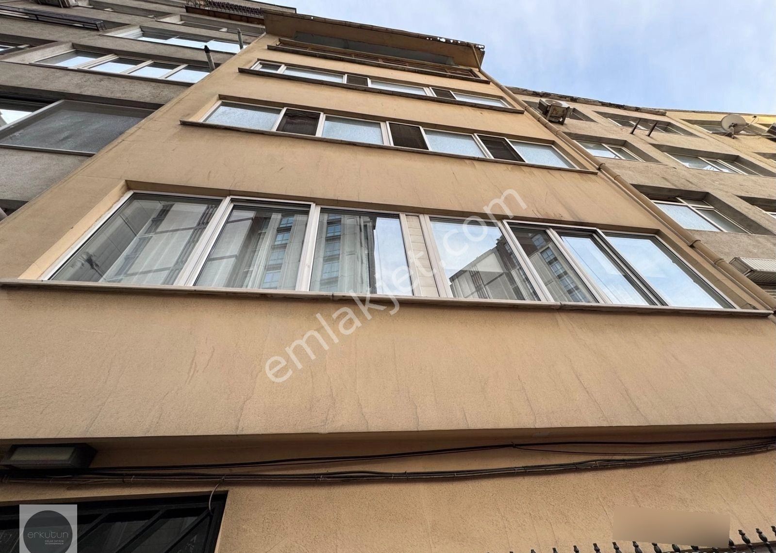Erkutun'dan Teşvikiye Hüsrevgerede Cd. Paraleli, Armani Rezidans Cepheli, Eşyalı, 2+1 Kiralık Daire - Görsel 11