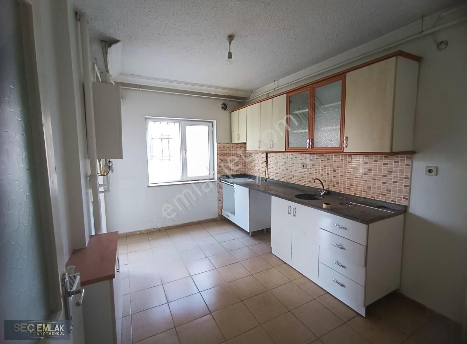 Seç Emlak'tan Bölgenin En Geniş Dairesi Serinevler Toki 3+1 147m - Görsel 5